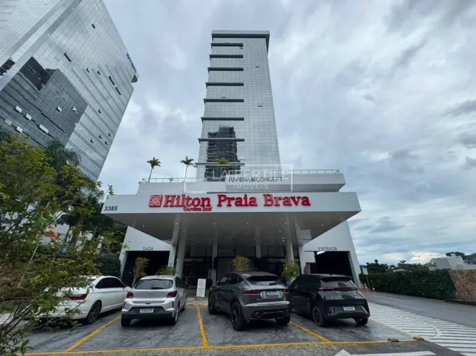 Sala Comercial com 27 m², aluguel de R$4.000 + taxas - Praia Brava, Itajaí (SC)