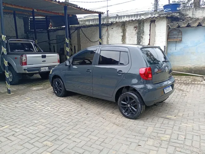 Volkswagen Fox Plus 1.0mi/ 1.0mi Total Flex 8V 4P 2005