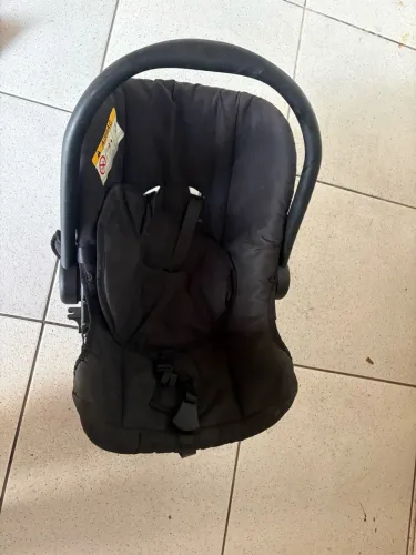 Vende-se Bebê conforto