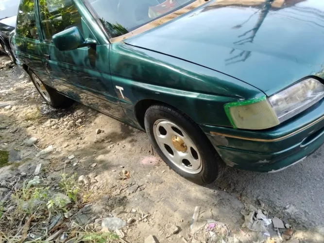 Ford Escort GL 1.8i / 1.8 (álcool) 1996