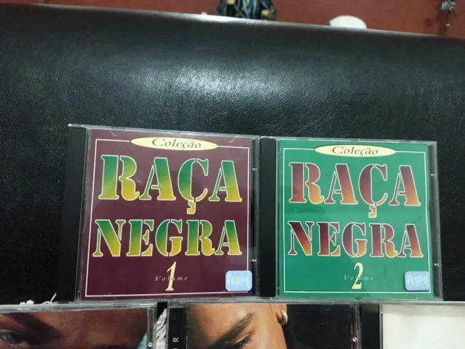 Coleção com oito cds originais