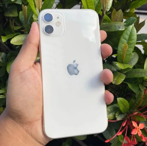 iPhone 11 de 128Gb Branco semi novo Top