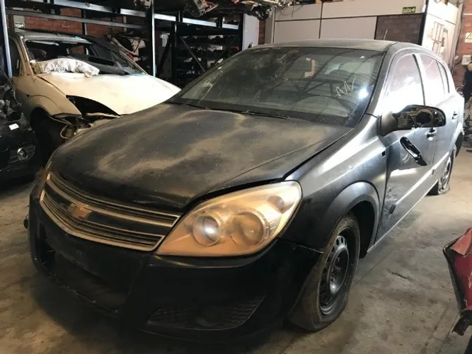 Sucata Vectra GT 2.0 2010