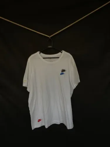 Camiseta Nike "Sportwear NSW"