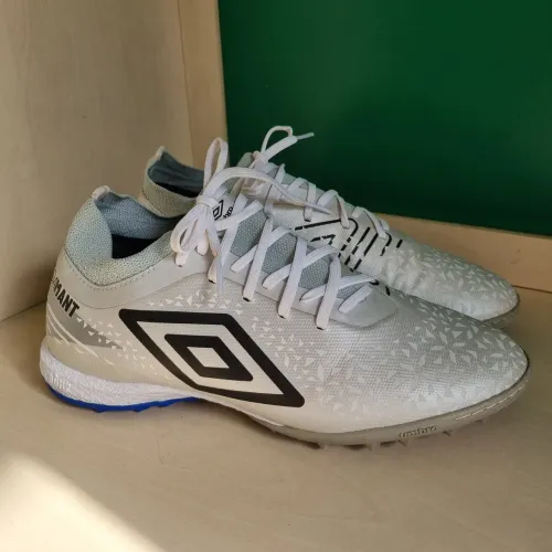 Chuteira society Umbro Adamant Premier Branco (tam. 38)