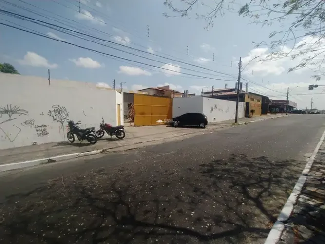 AV.PERNAMBUCO - BAIRRO: PRIMAVERA