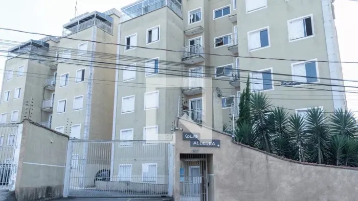 Aluga-se Apartamento Bonsucesso