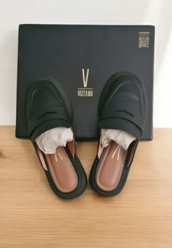 Vizzano  Mule Tratorado (35)  Preto Feminino.