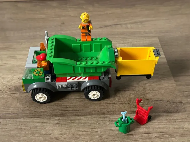 Lego Juniors: Caminhão de Lixo (10680)