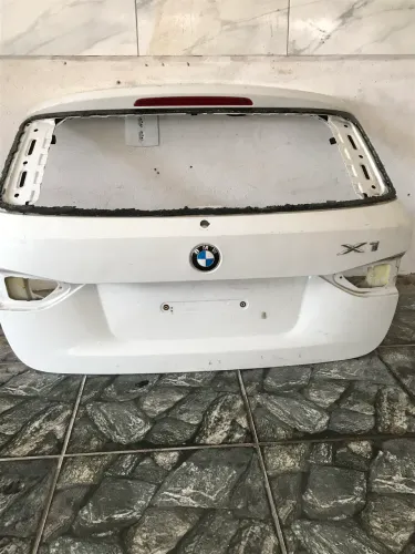 Tampa Traseira porta Malas BMW X1 Ano 2013