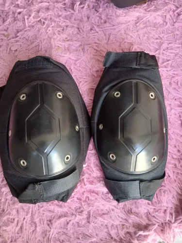 Joelheira para motociclista 