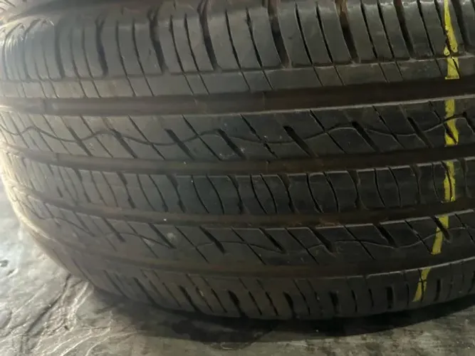 Pneu 225/60/17 Kunho 80 % Vida util