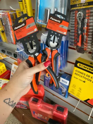 Alicate de Corte Diagonal Famastil 6'' - Novo