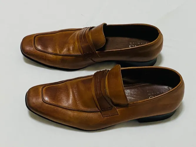 mocassim cns tamanho 42 couro cobre bom estado