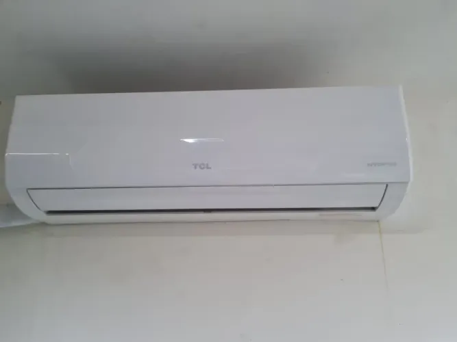 Ar condicionado split inverter TCL 12000 BTUs