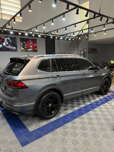 Volkswagen Tiguan Allspac R-line 350 TSI 2.0 4X4 2021