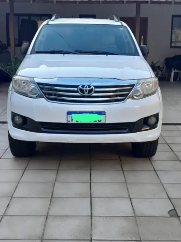 Toyota Hilux SW4 SR 4X2 2.7/ 2.7 Flex 16V Aut. 2015