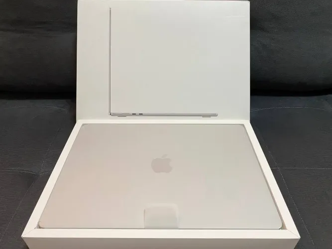 MacBook Air M4 15.2