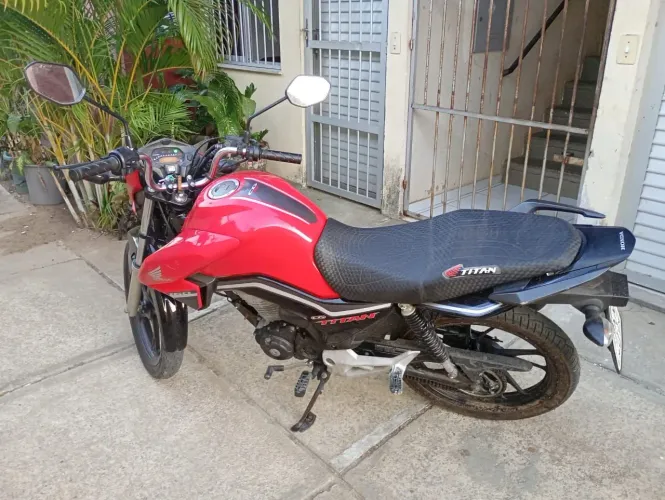 Vendo ou troco em carro 