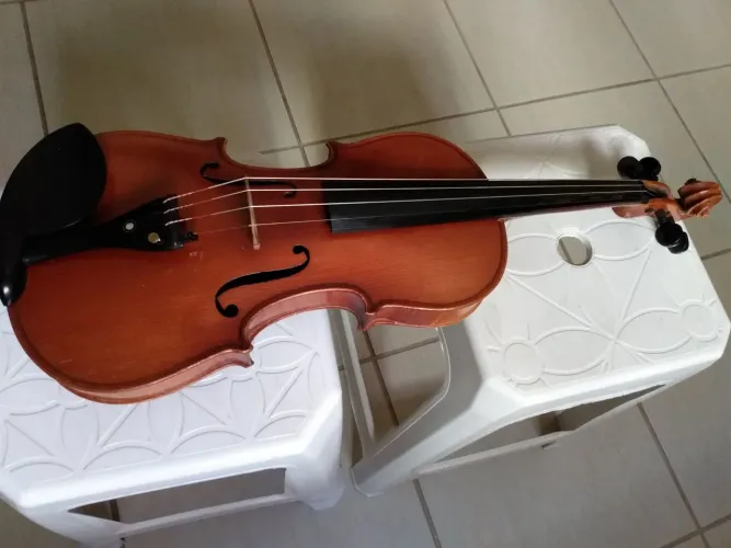 Violino alemão antigo cópia Stradivarius 