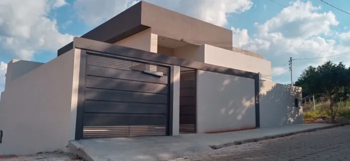 C321 - Casa nova em bairro valorizado