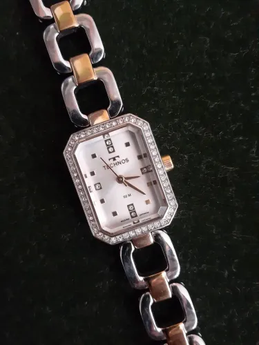 Relógio Technos Feminino 50m - Semi-novo