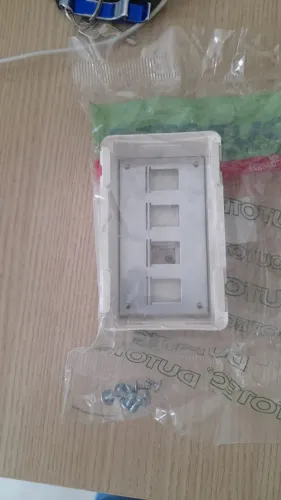  PORTA EQUIPAMENTO P/ 04 RJ45 KEYSTONE