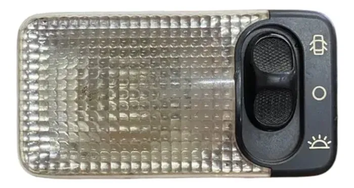 Lanterna Luz Teto Cortesia Peugeot 306 2000 2005 2008 Usado