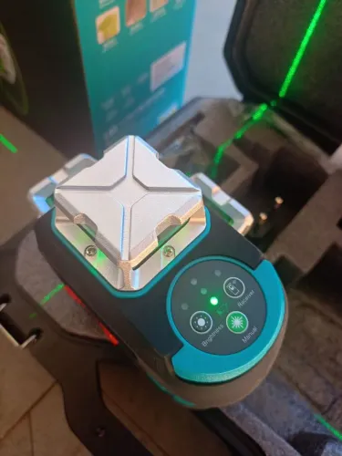 PROMOÇÃO NIVEL A LASER 12 LINHAS BATERIA RECARREGÁVEL 