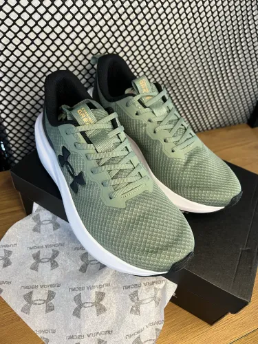 Tênis Under Armour Charged Great