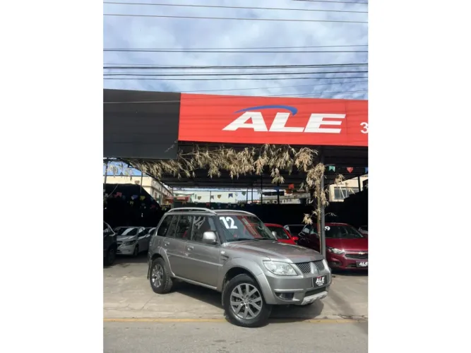 MITSUBISH PAJERO 2013 TR4 2.0 FLEX 16V 4X2 MEC. / ÚNICO DONO