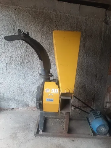Picadeira semi nova