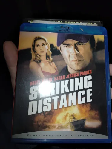 Blu-Ray - Striking Distance (Bruce Willis & Sarah Jessica Parker) (novo)