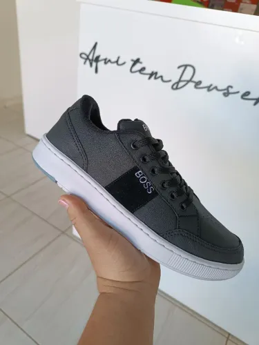 Tênis Casual Masculino preto, 39 e 41.