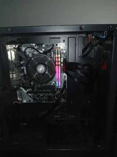 PC Gamer Ryzen 5 4600G ? 16GB ? SSD NVMe 512GB ? Fonte MSI ? Pronto pra uso