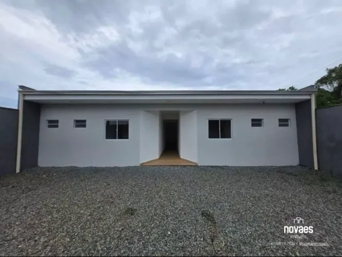 Apartamento/kitnet para alugar no bairro Aventureiro