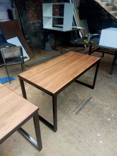 Mesa estilo industrial