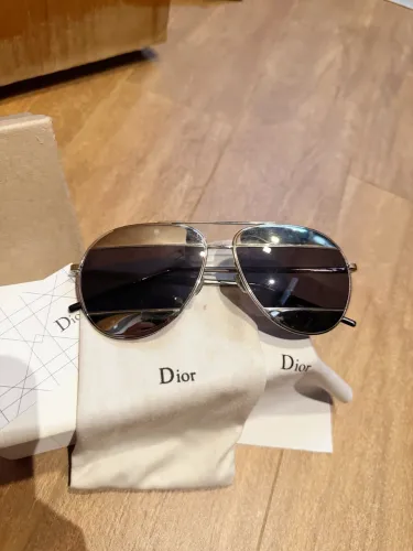 óculos de sol Dior split 