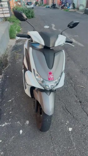 Fluo Yamaha 2022 / 2023