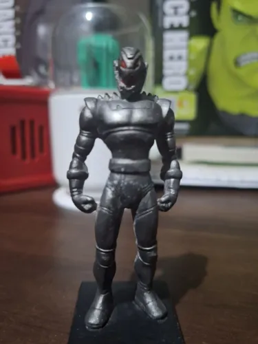 Figura de Ação Ultron eglemoss vingadores marvel