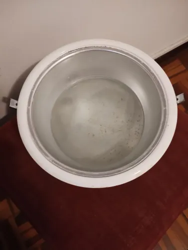 ILUMINARIA DE ALTO PADRÃO E RESISTÊNCIA