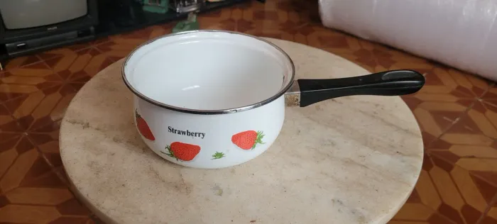 Panelinha Esmaltada Decorada antiga