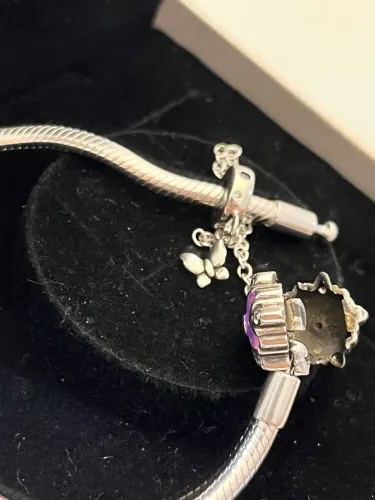 Berloque de prata Pandora com detalhes
