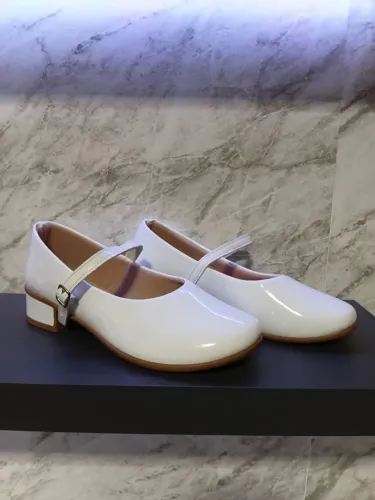 SAPATO INFANTIL. TAM 36