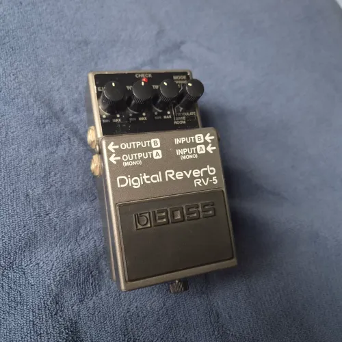 Pedal Boss Reverb RV5