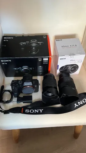 Sony Alpha A7 III Full Frame + Lente Kit 28-70mm + Meike 85mm f/1.8 AF (Retrato)