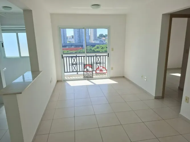 Apartamento de 2 dormitórios para locação no Monte Castelo
