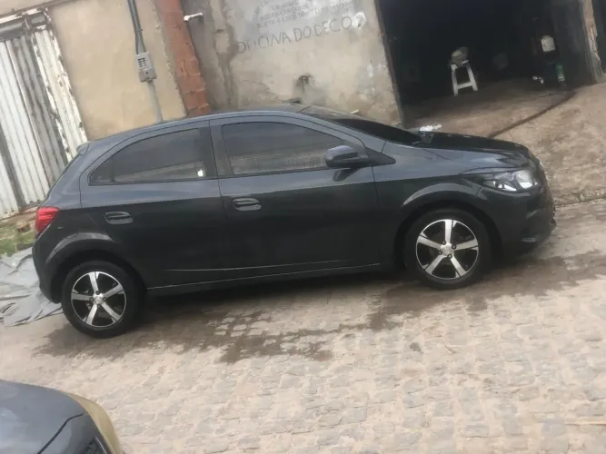 Chevrolet Onix JOY Hatch 1.0 8V Flex Mec. 4P 2018