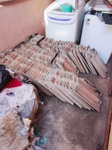 Telhas 2,00 a unidade