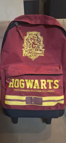 Mochila infantil com rodinhas Harry Potter Hogwarts com brinde